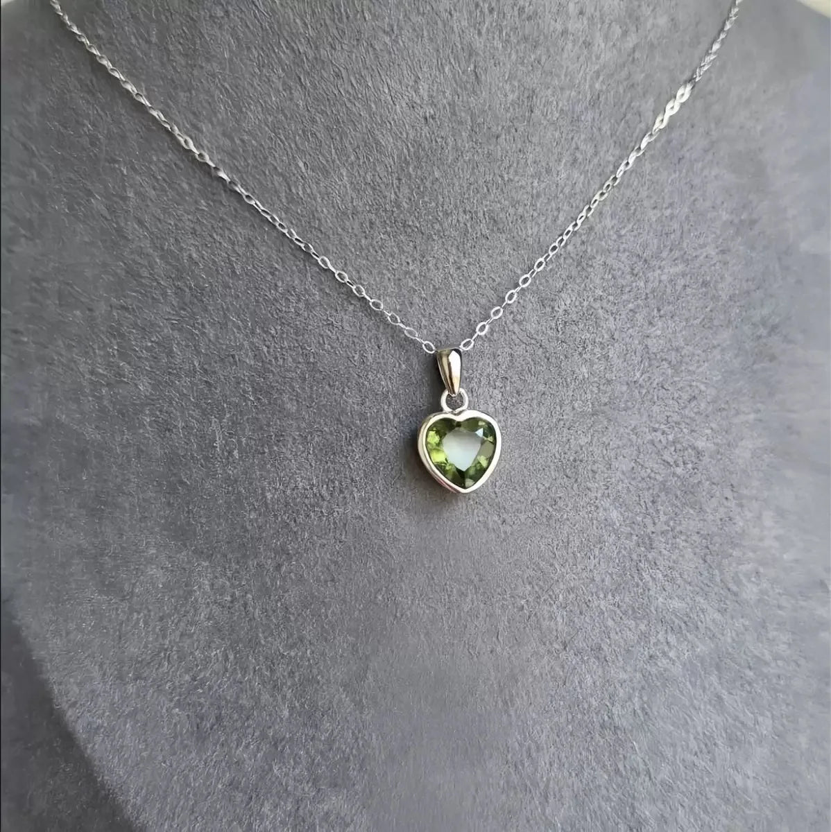 Sweet Female Necklace 925 Sterling Silver Love Heart Shaped Blue Zircon Pendant Necklace for Women Party Clavicle Chain Jewelry